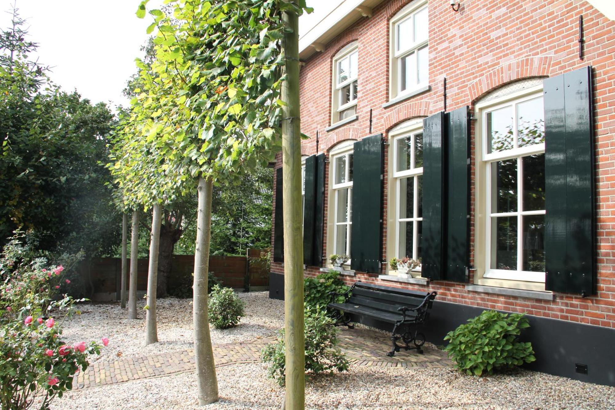 Familiehuis De Betuwe Met Prive Kunstgras Tennisbaan En Sauna Villa Erichem Exterior foto